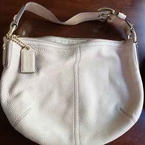 Pebble leather Coach shoulder bag